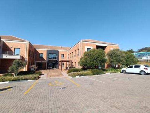 Commercial for rent in Nooitgedacht, Gauteng