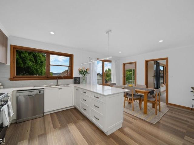 House for sale in Sandy Bay