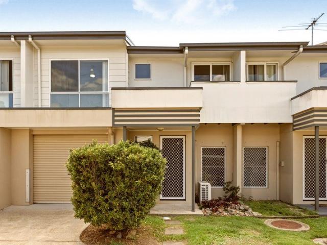 Townhouse for sale in Toombul, Queensland