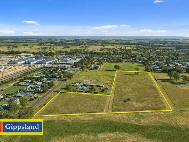 Cottage for sale in Heyfield, Victoria