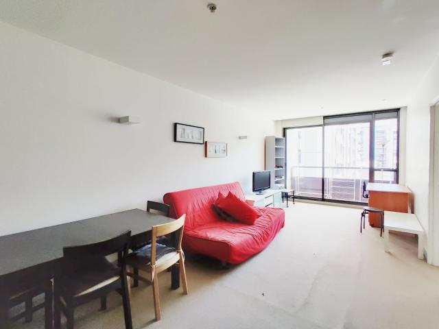 Apartment for rent in Carlton