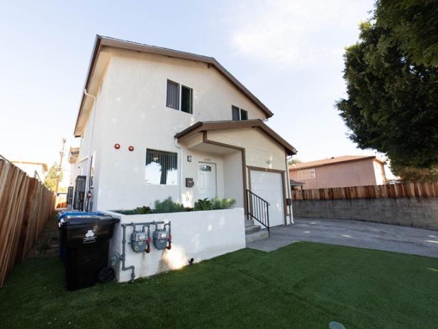 Room for rent in Canoga Park, California