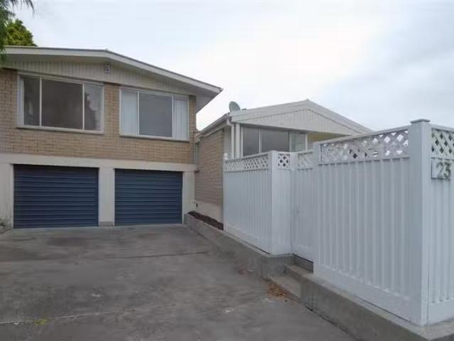 House for rent in Chaslands, Canterbury