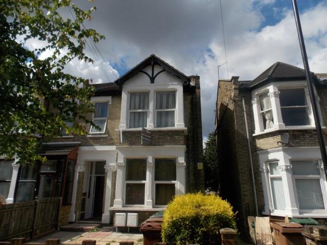 Studio for rent in Leytonstone, Greater London
