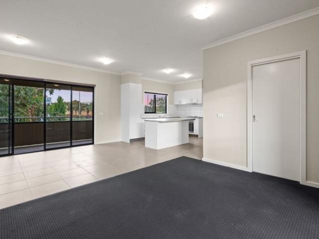 Townhouse for rent in Highlands, Melbourne
