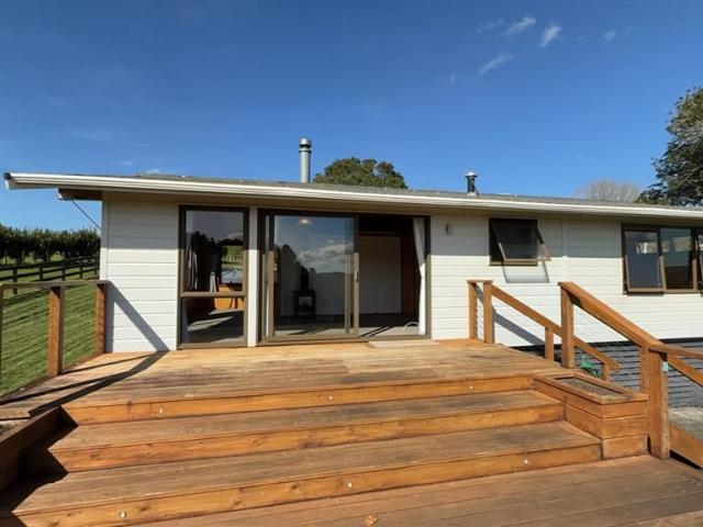 House for rent in Awhitu, Oroua County