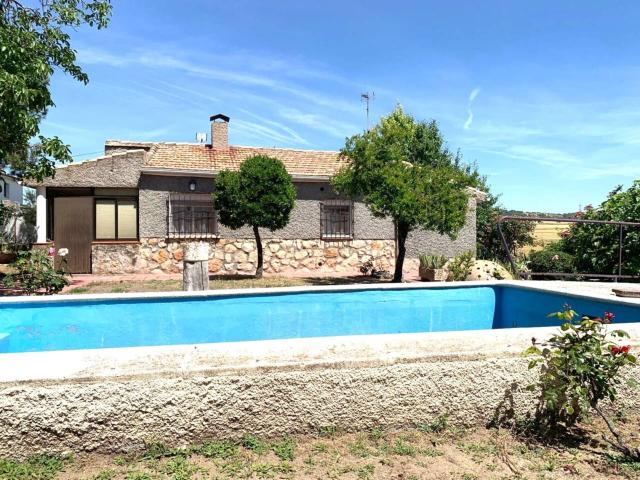 Casa en venta en Yebra