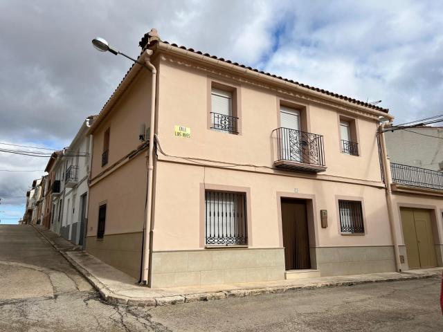 Casa en venta en La Plana de Utiel-Requena, Valencia