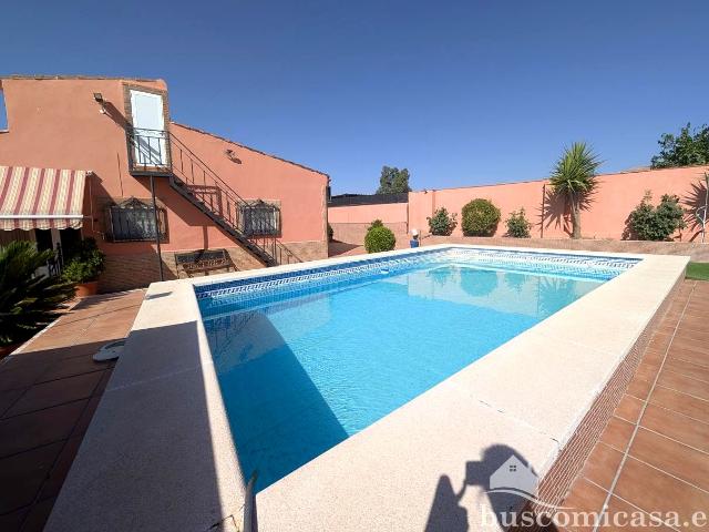 Casa en venta en Linares, Andalucía