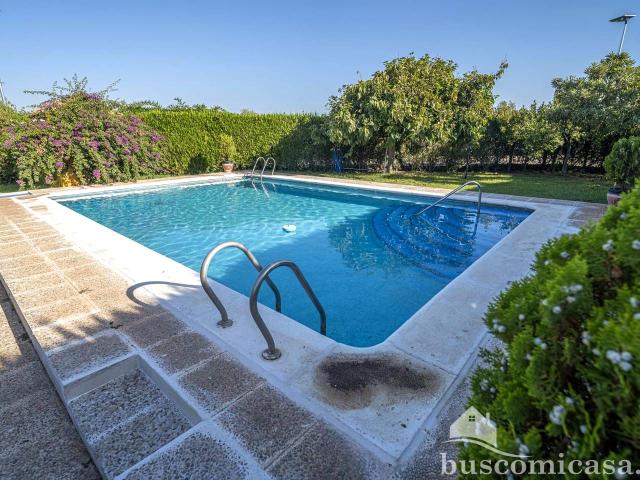 Chalet en venta en Linares, Andalucía