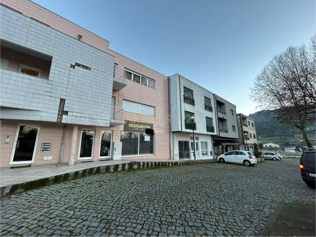 Loja alugar em Guimarães, Braga
