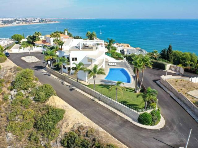Vivenda venda em Albufeira e Olhos de Água, Albufeira