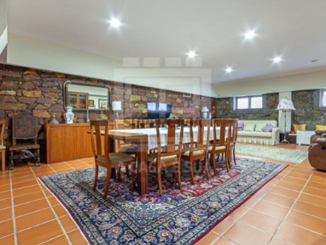 Casa venda em Santo Tirso, Burgães