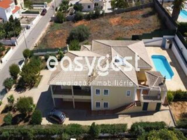 Casa venda em Estômbar, Faro