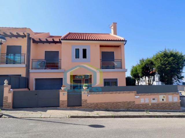 Casa venda em Casal Cochim, Torres Vedras