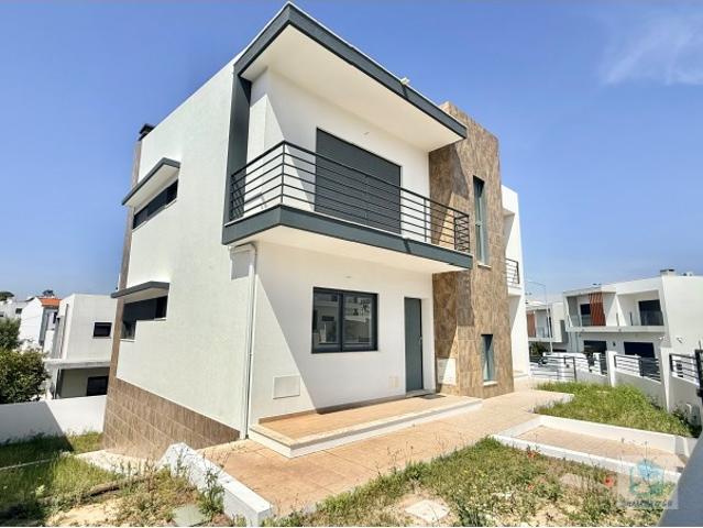 Casa venda em Quinta das Amoreiras, Almada