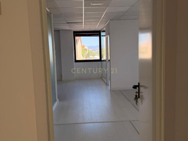 Oficina en alquiler en Las Rozas De Madrid, Madrid