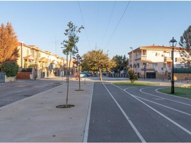 Local Comercial en venta en Cúllar Vega, Granada