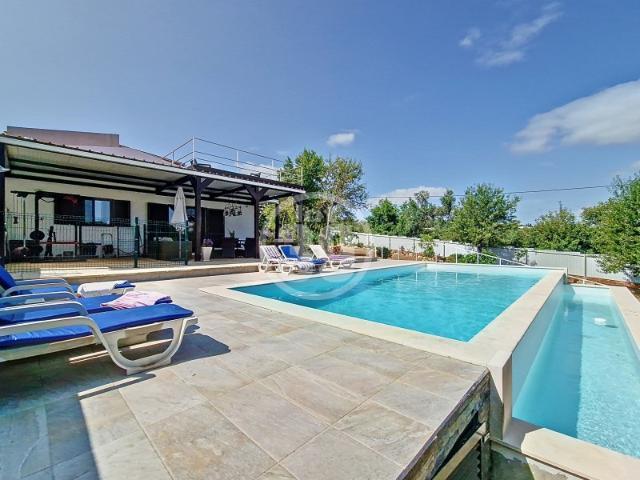 Casa venda em Paderne, Casa Dos Pires