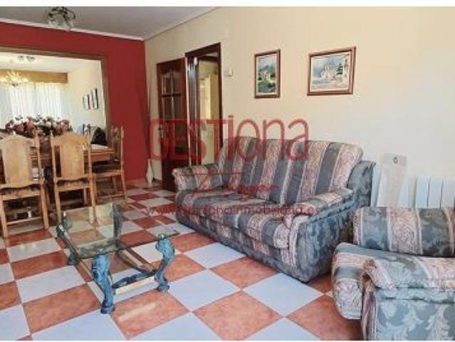 Piso en venta en Hinojales, Barrio Pedroso