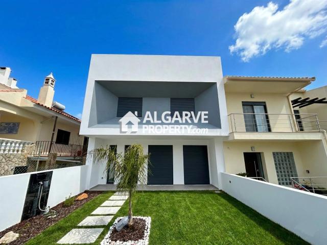Vivenda venda em Lagoa de Momprolé, Loulé
