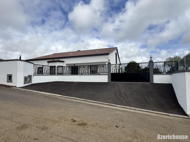 Casa venda em Açores, Ribeira Grande