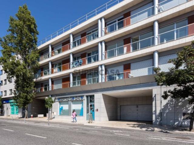 Casa venda em São Francisco Xavier, Lisboa