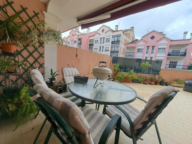 Apartamento venda em Barcarena, Ribeira Acima