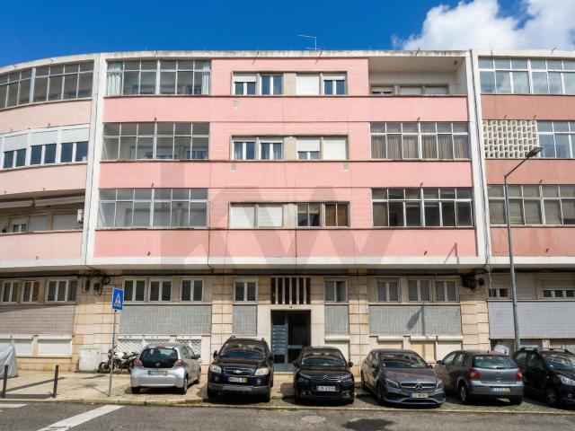 Apartamento venda em Picheleira, Lisboa