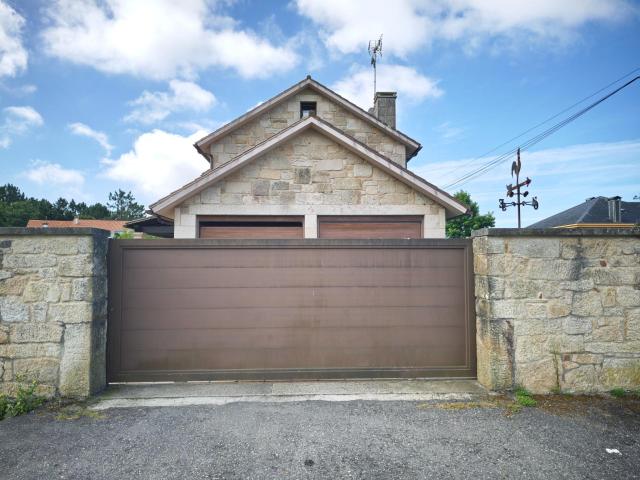 Casa en venta en Ribeira, A Barbanza