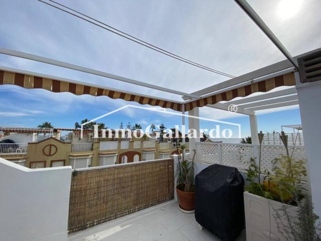 Chalet en alquiler en Torre de Benagalbón, La Axarquía