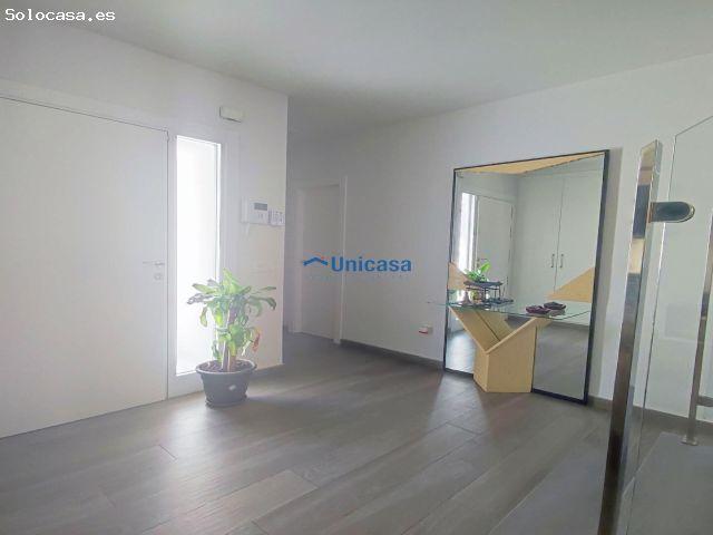 Casa en venta en Puerto de la Torre, Málaga-Costa del Sol