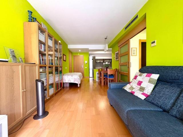 Piso en venta en Sant Adrià de Besòs, Barcelona