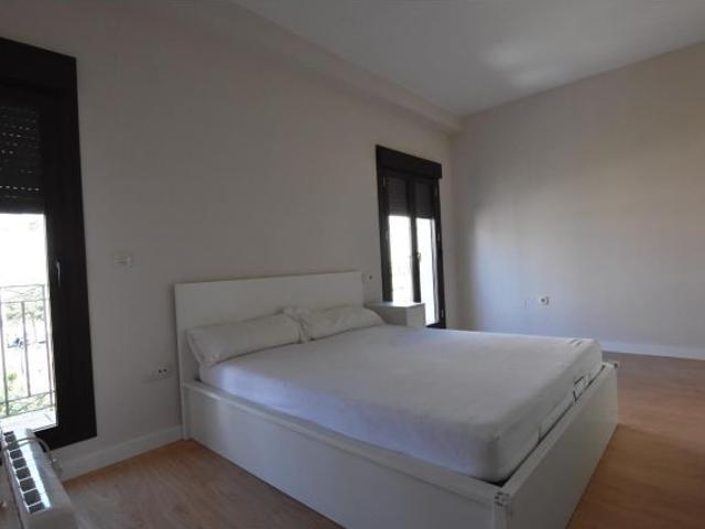 Piso en alquiler en Nervión, Sevilla