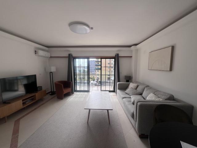 Apartamento alugar em Bairro J. Pimenta, Cascais