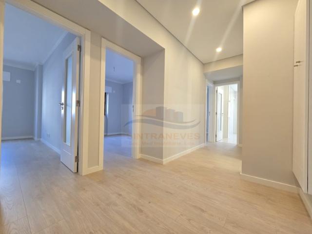 Apartamento venda em Amadora, Lisboa