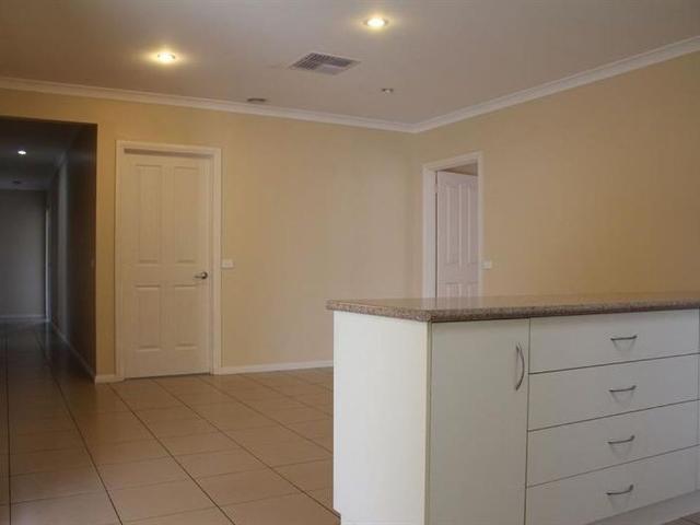 Townhouse for rent in Albury, New South Wales