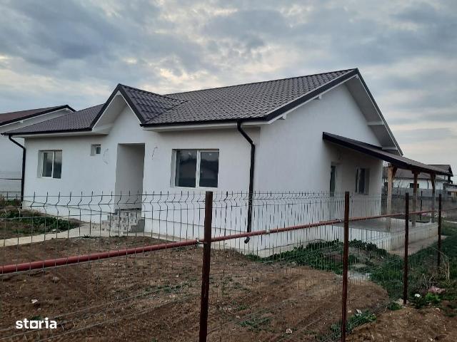 Casă vânzări în Sabareni