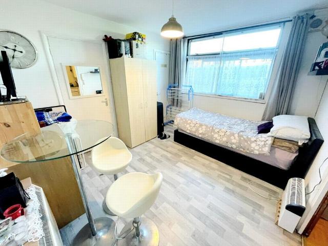Apartment for rent in Archway, Greater London