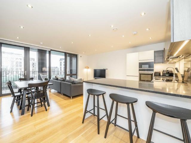 Apartment for rent in North Kensington, Isle Of Man