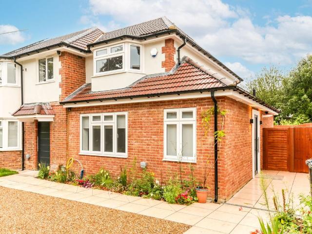Apartment for rent in London Borough of Croydon, Selsdon