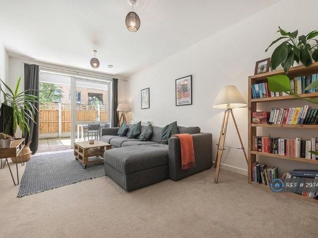 Apartment for rent in Loughborough Junction, Greater London