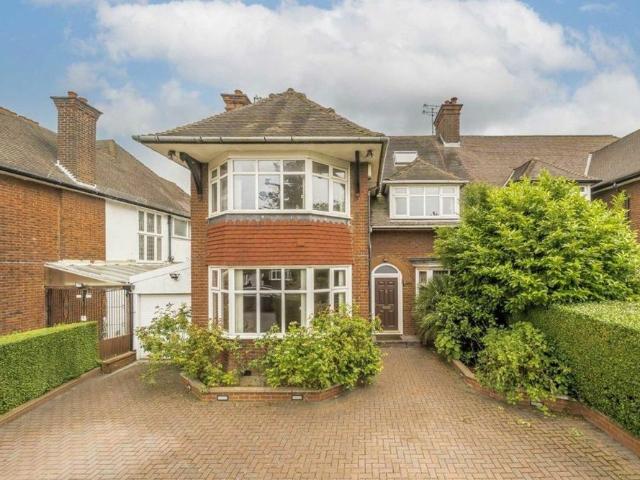 House for rent in Golders Green, West Hampstead