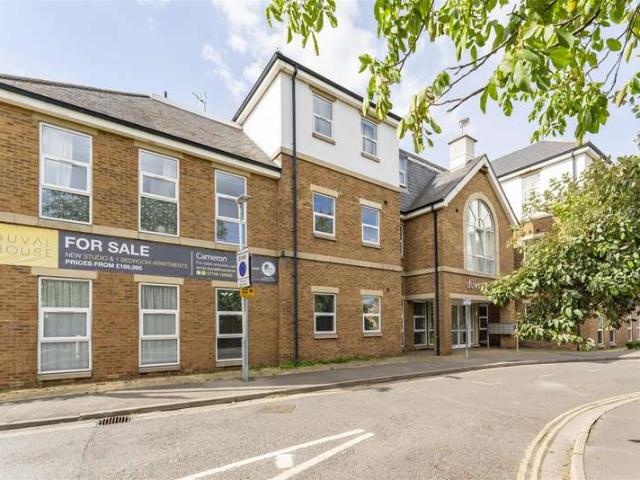 Flat for sale in Harmondsworth, Isle Of Man
