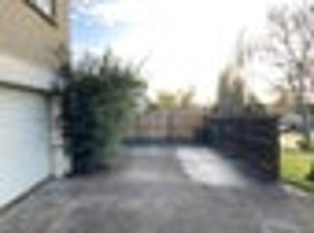 Apartment for rent in Farm Cove, Auckland