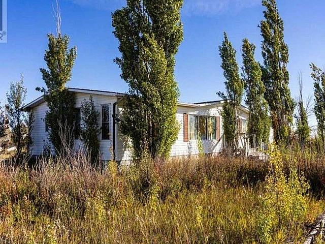 House for sale in Crossfield, Alberta