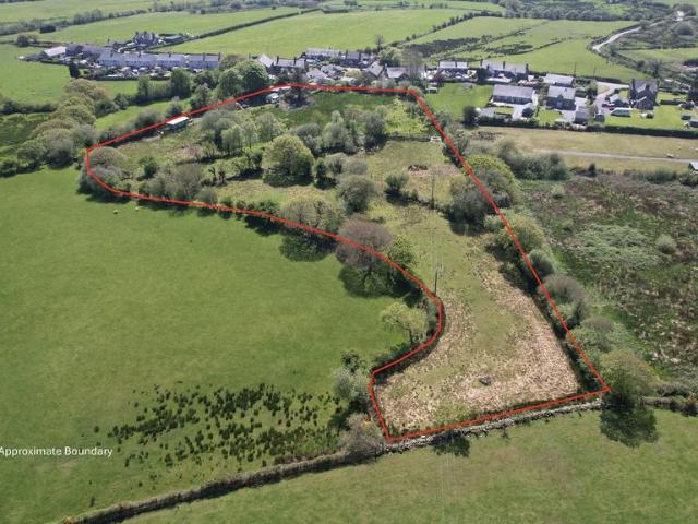 Commercial for sale in Llanystumdwy, Wales