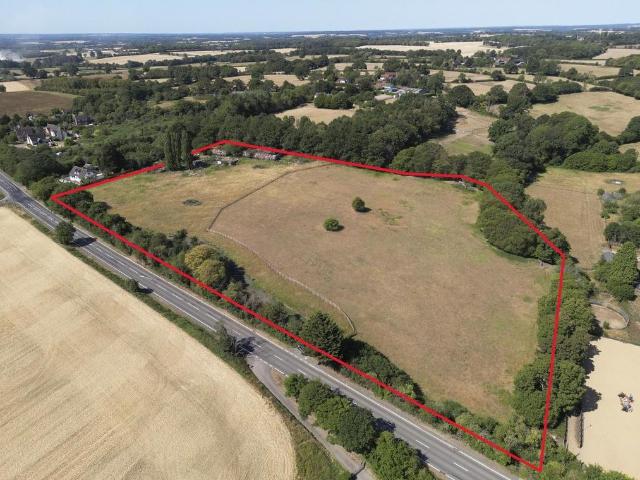 Commercial for sale in High Cross, East Hertfordshire