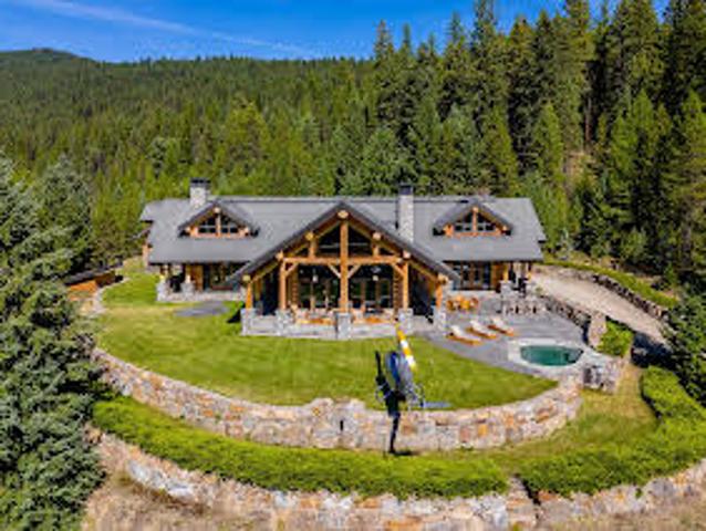 House for sale in Beaverdell