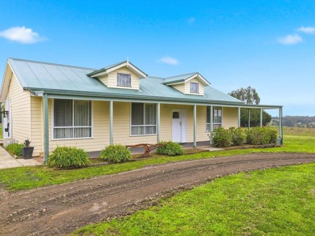 House for rent in Myrniong, Victoria